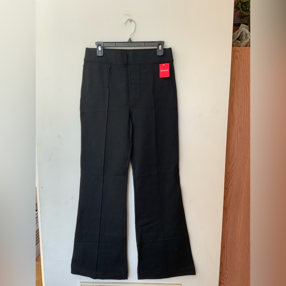 Spanx High-Rise Flare Pointe Legging